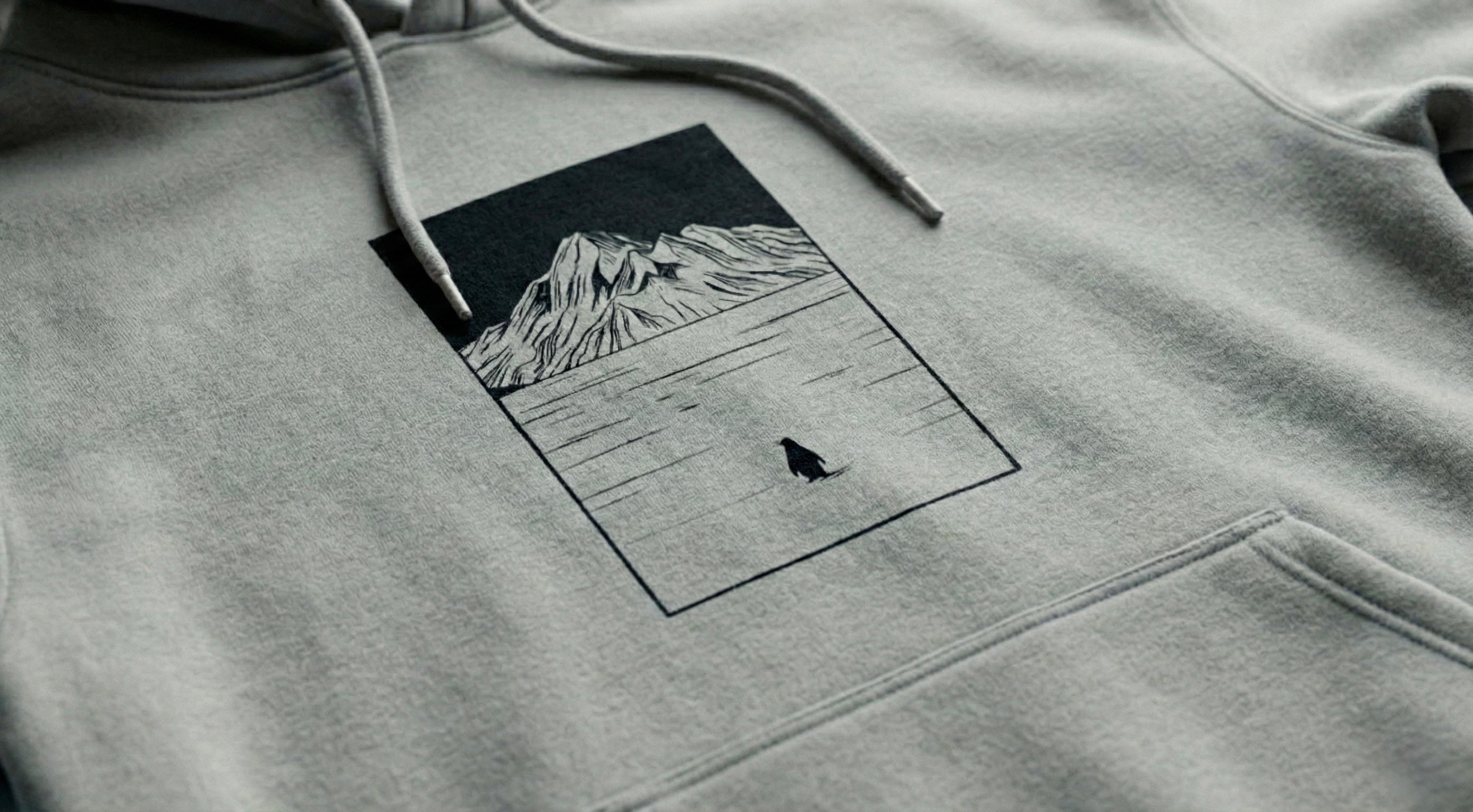 "Nihilist Penguen" Baskılı Gri Oversize Kapüşonlu Sweatshirt